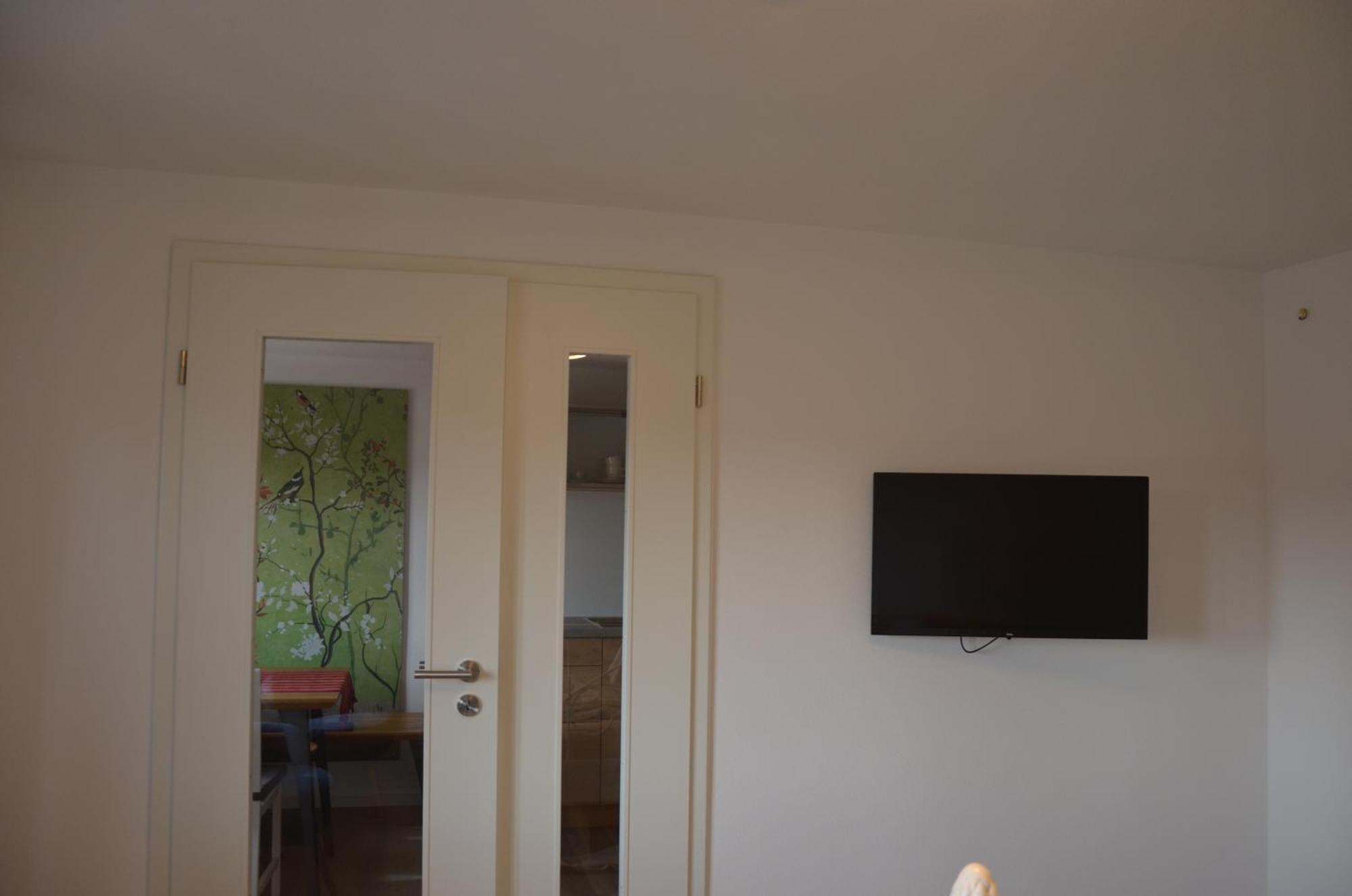 Ferienwohnung Beim Bergschreiner Oberguenzburg Exterior foto